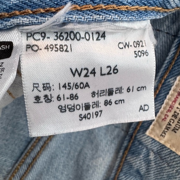 Levi's Womens 501 Original High Rise Cropped Jeans Light Wash Big E Rigid Denim - Picture 3 of 9